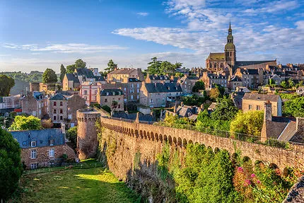 Photo aerienne de la ville de Dinan