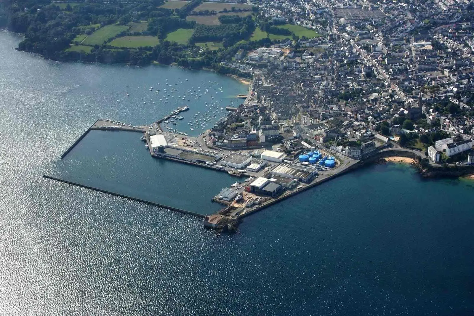 image du port de douarnenez